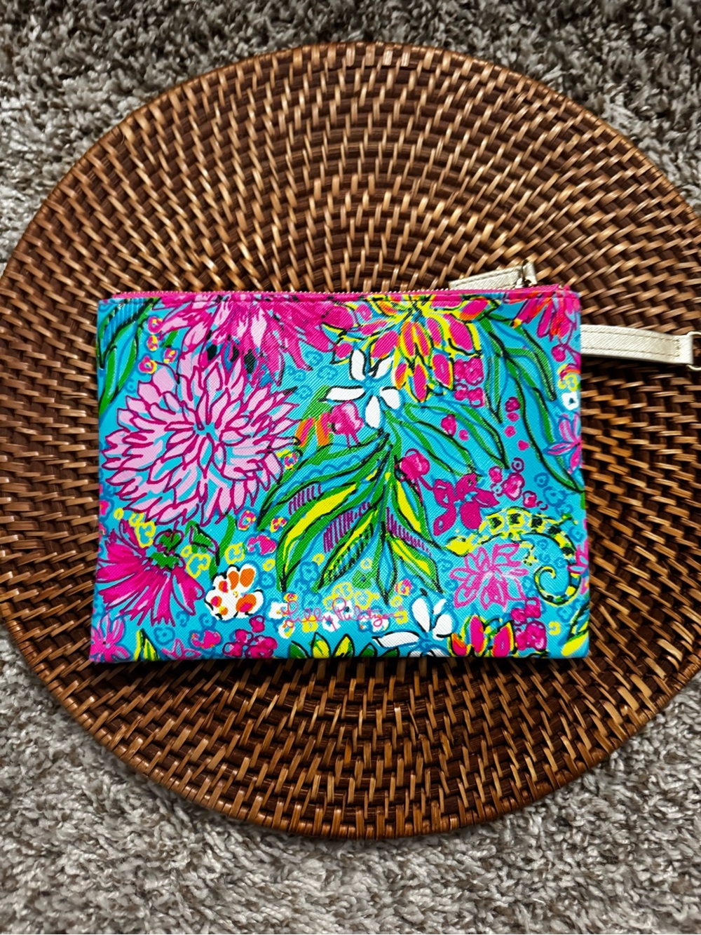 Lilly Pulitzer Vinyl Vibrant Clip in Pouch Like New